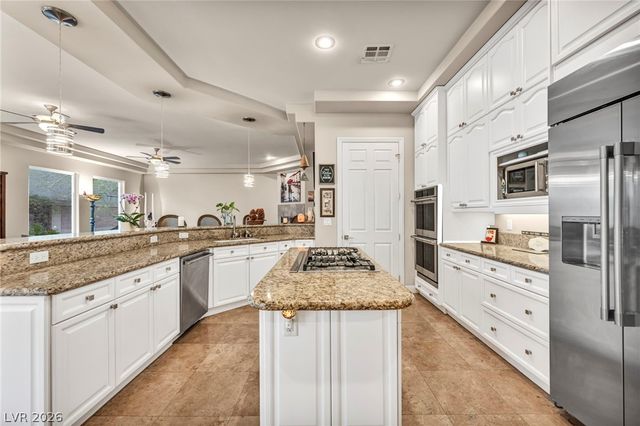 2269 Casa Bella Court, Las Vegas, NV 89117