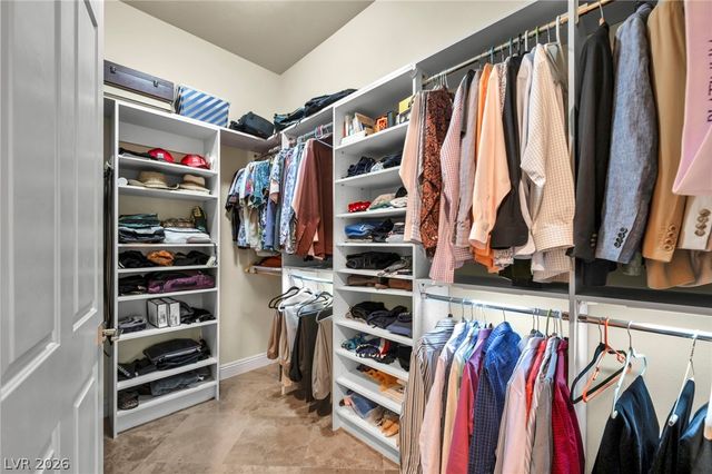 2269 Casa Bella Court, Las Vegas, NV 89117