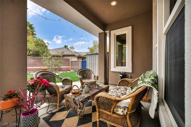 2269 Casa Bella Court, Las Vegas, NV 89117