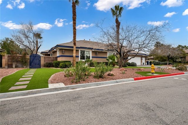 2269 Casa Bella Court, Las Vegas, NV 89117