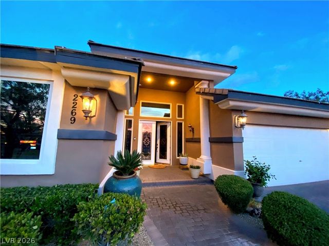 2269 Casa Bella Court, Las Vegas, NV 89117