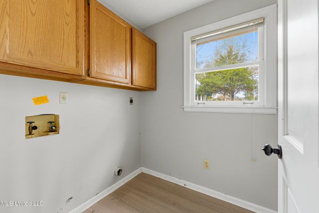 9429 S Laurel Hill, Olive Branch, MS 38654