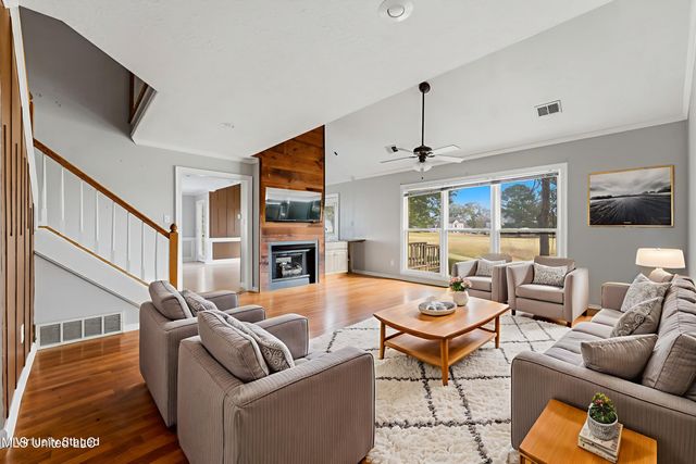 9429 S Laurel Hill, Olive Branch, MS 38654