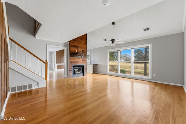 9429 S Laurel Hill, Olive Branch, MS 38654