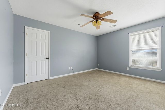 9429 S Laurel Hill, Olive Branch, MS 38654