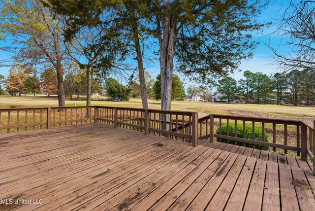 9429 S Laurel Hill, Olive Branch, MS 38654