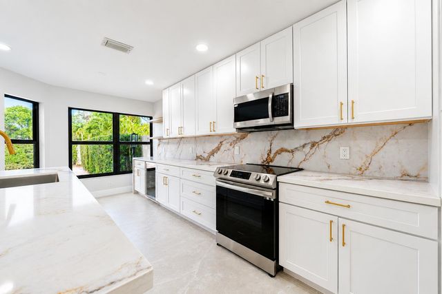 21669 Town Place Drive, Boca Raton, FL 33433