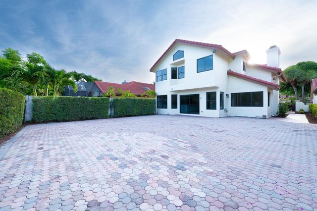 21669 Town Place Drive, Boca Raton, FL 33433