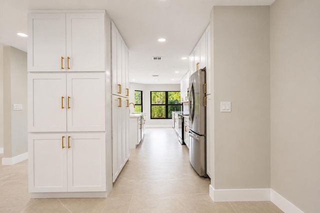 21669 Town Place Drive, Boca Raton, FL 33433