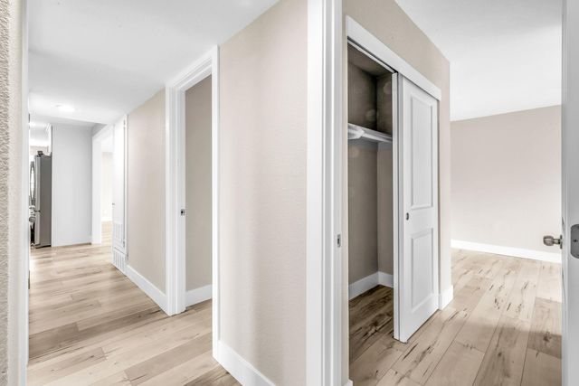 2065 Niantic Way, Sacramento, CA 95822