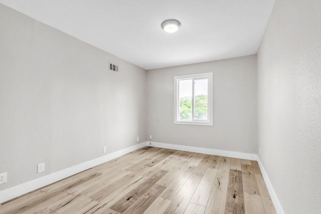 2065 Niantic Way, Sacramento, CA 95822