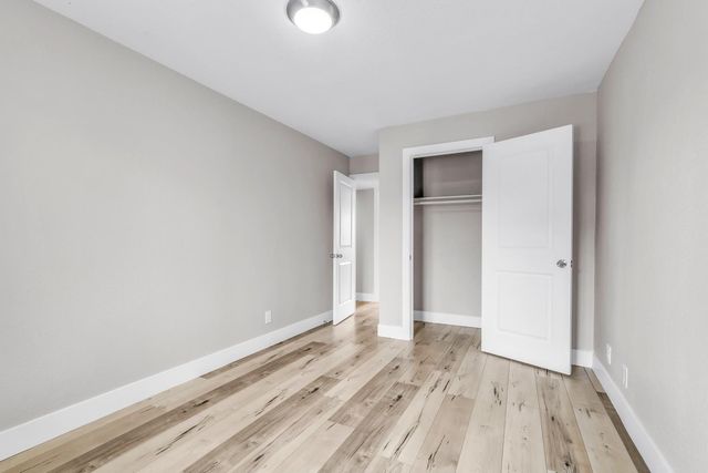 2065 Niantic Way, Sacramento, CA 95822