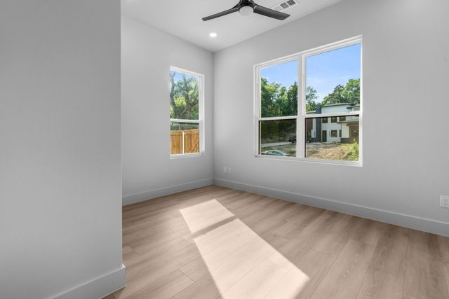 912 Brookwood, Dallas, TX 75224