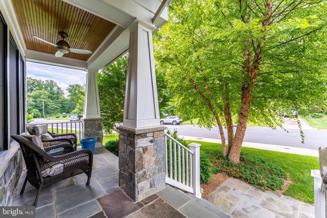916 DESALE ST SW, Vienna, VA 22180