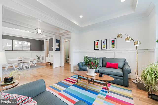 916 DESALE ST SW, Vienna, VA 22180