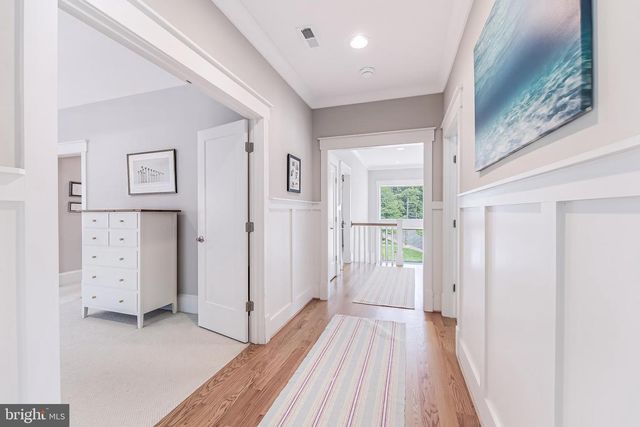 916 DESALE ST SW, Vienna, VA 22180