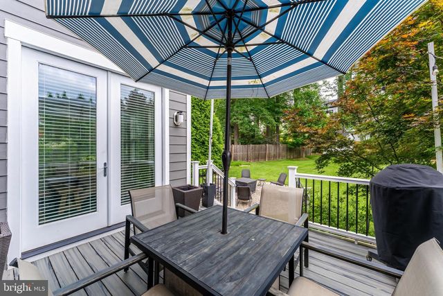 916 DESALE ST SW, Vienna, VA 22180