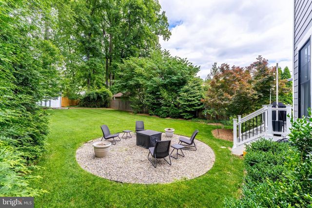 916 DESALE ST SW, Vienna, VA 22180