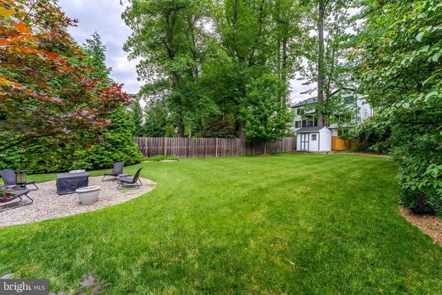 916 DESALE ST SW, Vienna, VA 22180