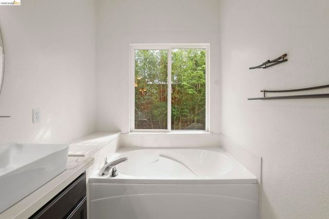 1129 Brittany Hills Ct, Martinez, CA 94553