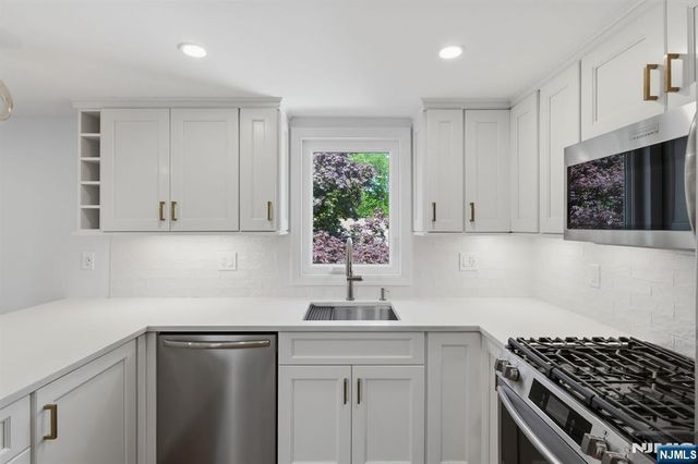 333 Florence Avenue 2, Hawthorne, NJ 07506