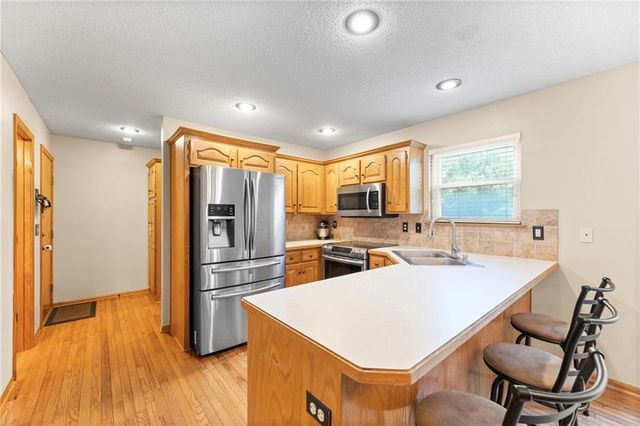 21240 W 226th Street, Spring Hill, KS 66083