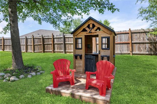 21240 W 226th Street, Spring Hill, KS 66083