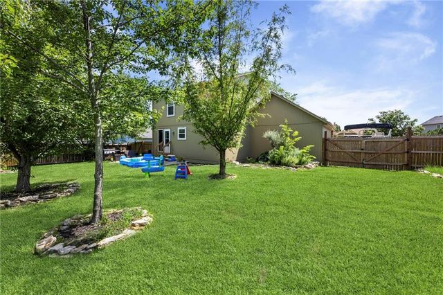 21240 W 226th Street, Spring Hill, KS 66083
