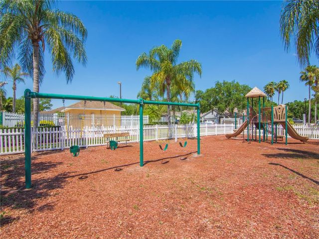 1146 N 13th Square, Vero Beach, FL 32960