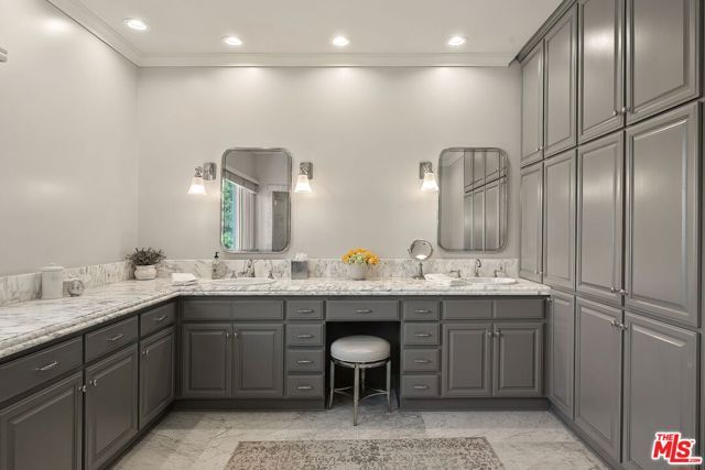 341 S Linden Drive, Beverly Hills, CA 90212