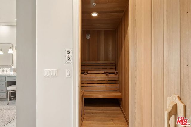 341 S Linden Drive, Beverly Hills, CA 90212