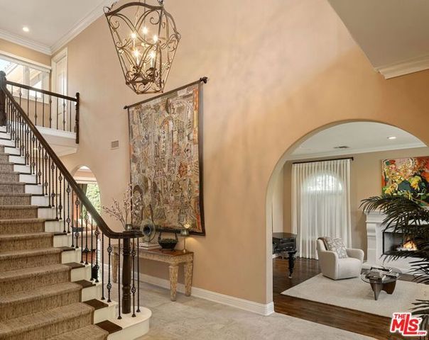 341 S Linden Drive, Beverly Hills, CA 90212