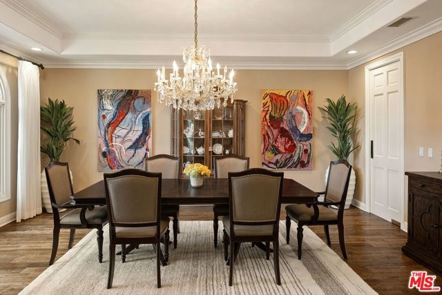 341 S Linden Drive, Beverly Hills, CA 90212