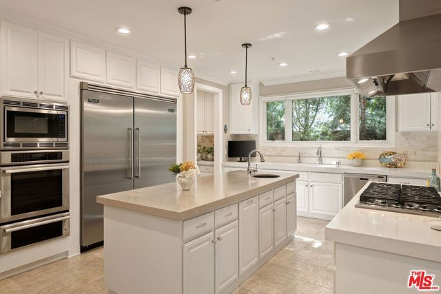 341 S Linden Drive, Beverly Hills, CA 90212