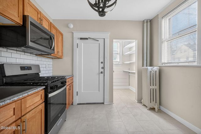 42 Ten Eyck Avenue, Albany, NY 12209