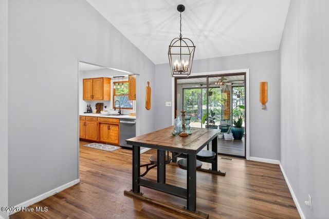 5801 Port Drive, New Bern, NC 28560