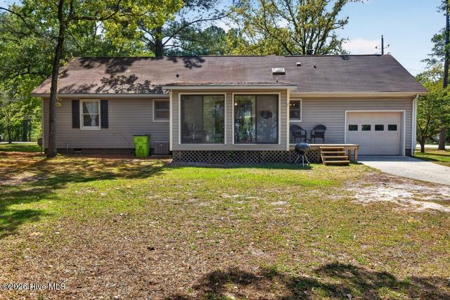 5801 Port Drive, New Bern, NC 28560