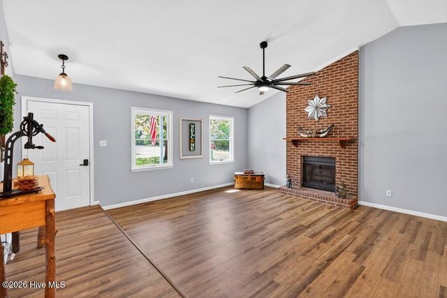 5801 Port Drive, New Bern, NC 28560