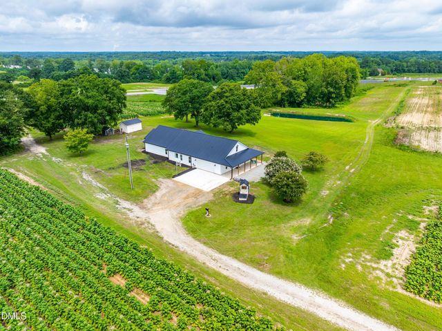 202 Grays Lane, Angier, NC 27501