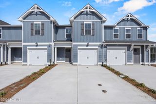 43 W Pioneer Way 112, Hampstead, NC 28443
