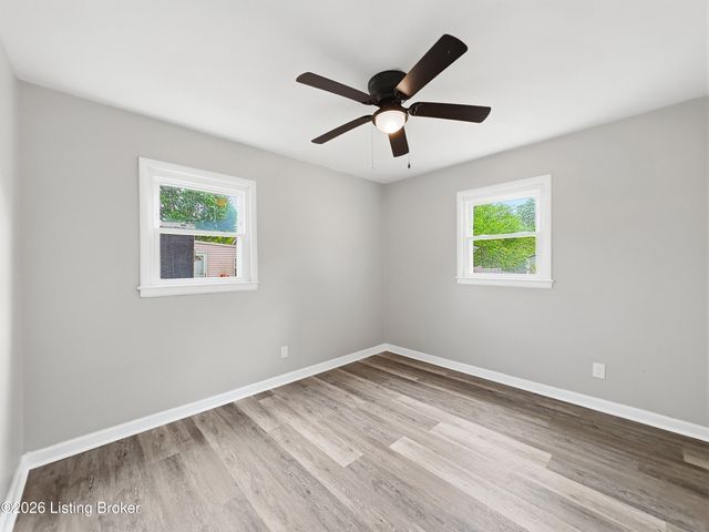7004 John Adams Way, Louisville, KY 40272
