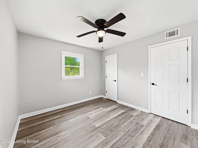 7004 John Adams Way, Louisville, KY 40272