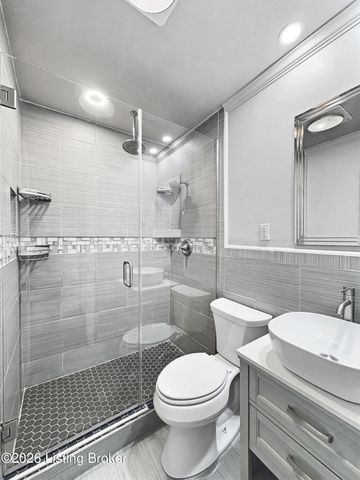 7004 John Adams Way, Louisville, KY 40272