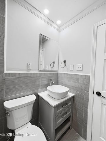 7004 John Adams Way, Louisville, KY 40272