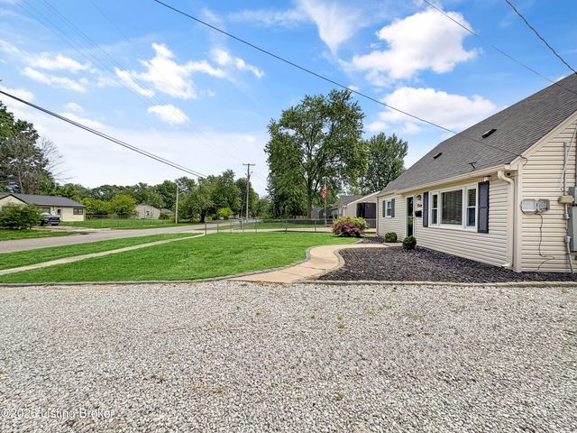 7004 John Adams Way, Louisville, KY 40272