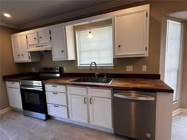 3361 Schillinger S Road, Mobile, AL 36695