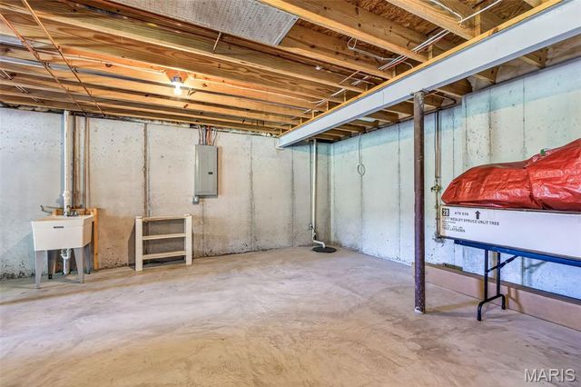 515 Amber Way Court, Imperial, MO 63052