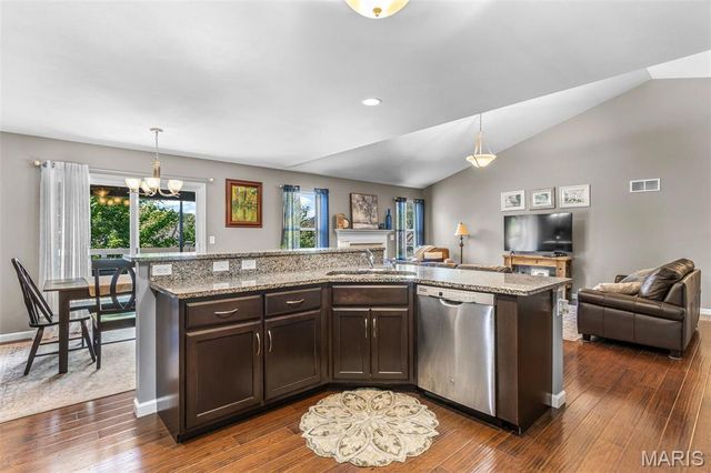 515 Amber Way Court, Imperial, MO 63052