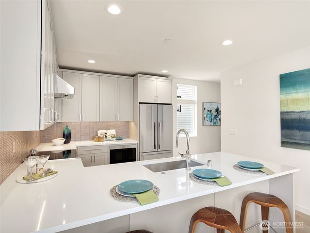 1411 B N 48th Street, Seattle, WA 98103