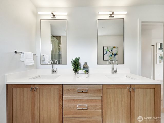 1411 B N 48th Street, Seattle, WA 98103